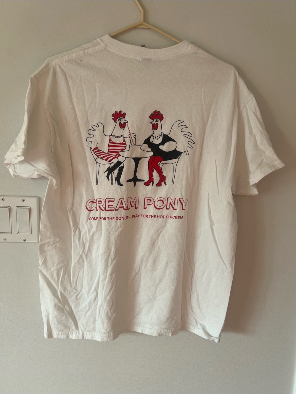 Gildan Cotton Shirt Red & Black Chicken / Donut Restaurant Graphic Mens Large